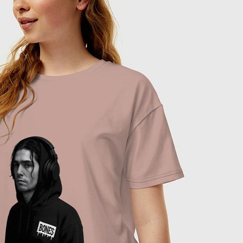 Женская футболка оверсайз Bones в капюшоне с наушниками / Пыльно-розовый – фото 3