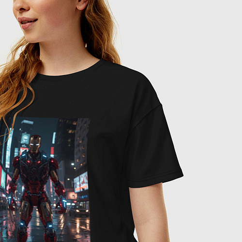 Женская футболка оверсайз Железный человек посреди ночного города / Черный – фото 3