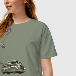 Футболка оверсайз женская Ретрофутуристический летающий грузовик Хлеб, цвет: авокадо — фото 2