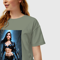 Футболка оверсайз женская Девушка с выдвигающимися лезвиями, цвет: авокадо — фото 2