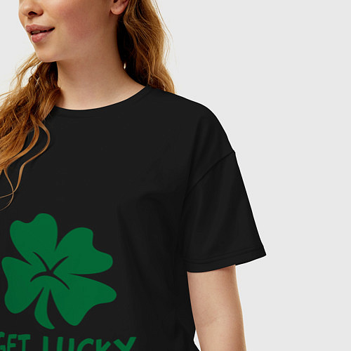 Женская футболка оверсайз Get lucky / Черный – фото 3