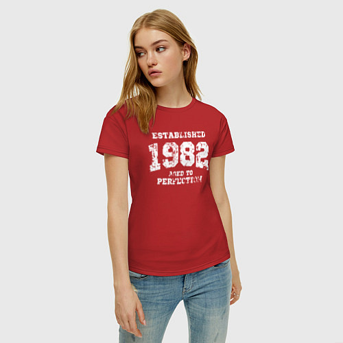 Женская футболка Основана в 1982 году доведено до совершенства / Красный – фото 3
