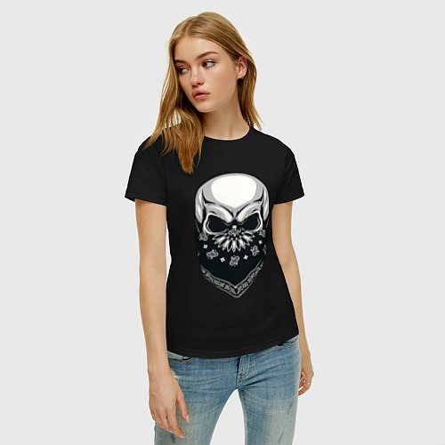 Женская футболка Злой череп в чёрной маске / Черный – фото 3