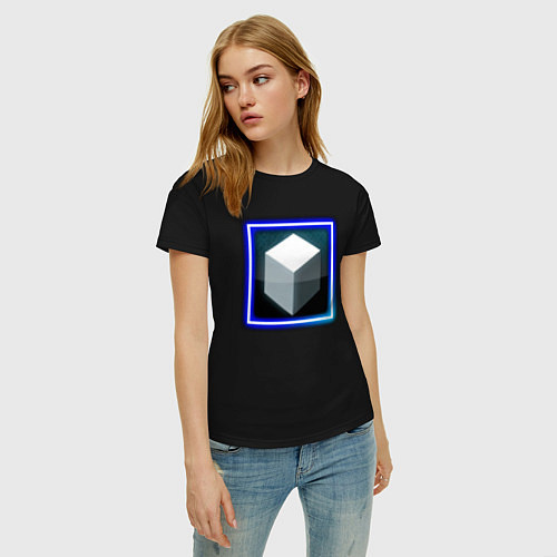 Женская футболка Белый геометрический куб с сиянием / Черный – фото 3