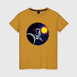 Футболка хлопковая женская Космонавт в невесомости, цвет: горчичный
