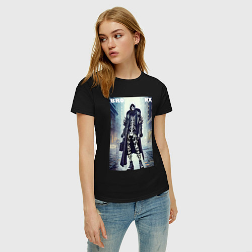 Женская футболка Скелет в кожаном плаще в Бронксе / Черный – фото 3