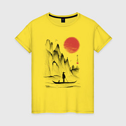 Футболка хлопковая женская Традиционный японский пейзаж с рыбаком и горами, цвет: желтый