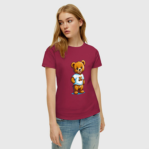 Женская футболка Медвежонок в футболке / Маджента – фото 3