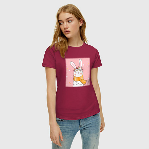 Женская футболка Милый заяц с шарфом / Маджента – фото 3