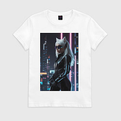 Футболка хлопковая женская Девушка с кошачьими ушами стоит на фоне небоскребо, цвет: белый