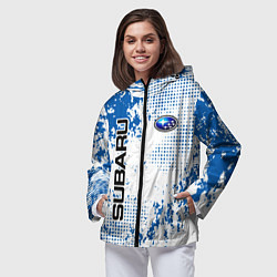 Ветровка с капюшоном женская Subaru blue logo, цвет: 3D-черный — фото 2