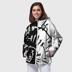 Ветровка с капюшоном женская Астарион - знак на спине чб, цвет: 3D-белый — фото 2