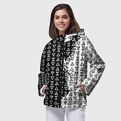 Ветровка с капюшоном женская Ведьмак 3 магические знаки, цвет: 3D-черный — фото 2