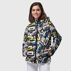 Ветровка с капюшоном женская Аудиокассеты паттерн, цвет: 3D-черный — фото 2