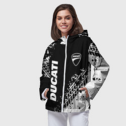 Ветровка с капюшоном женская Ducati - следы от шин, цвет: 3D-белый — фото 2